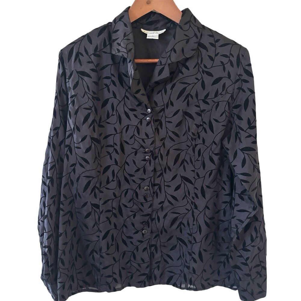 Vintage Womens Blouse Floral Top 100% Silk Size M Black Retro Old Money Capsule